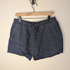 Amazon Essentials Women's Dark Blue Cargo Shorts